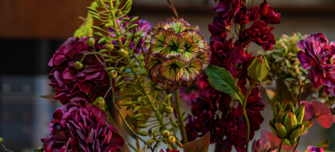 Kunstbloemen voor het najaar: de trends van 2026