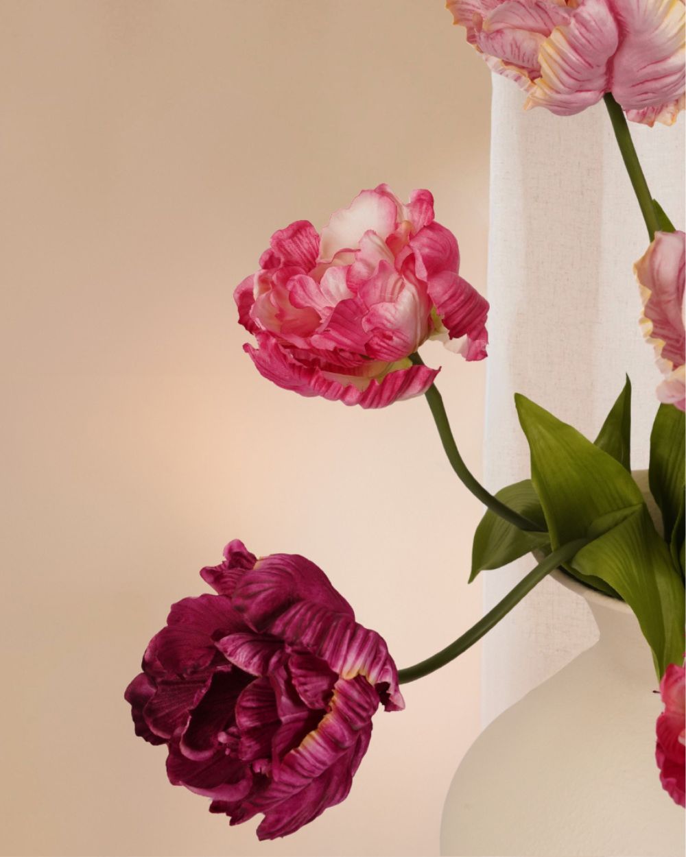 Zehn violette Tulpen 66 cm